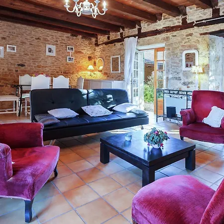 Forest Hideaway In Saint-caprais * Saint-Caprais (Lot)