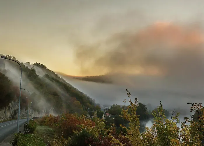 بيت للعطل Forest Hideaway In Saint-caprais